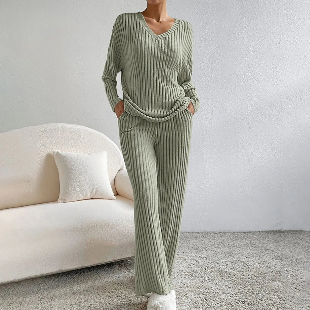 Hannah – V-Neck And Knit Pattern Two-Piece Set